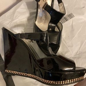 Women’s wedge slide ins